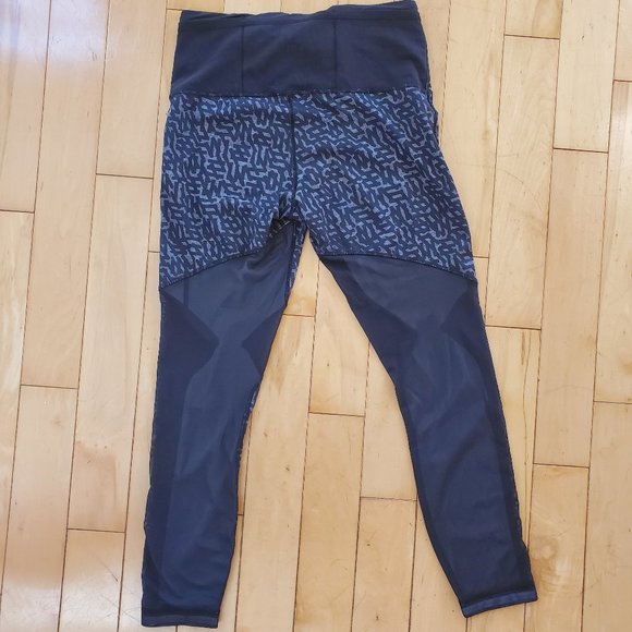Lululemon Wunder Train Mesh Panel High-Rise Tight - Size 8 - Black / grey - Picture 4 of 4